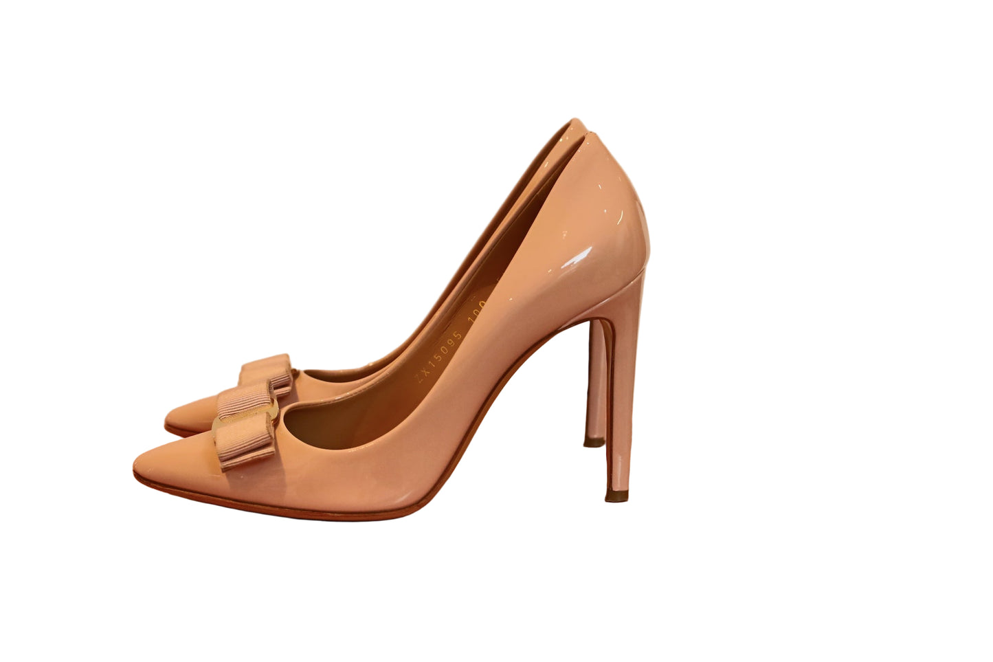 Salvatore Ferragamo Pumps - Isshooz