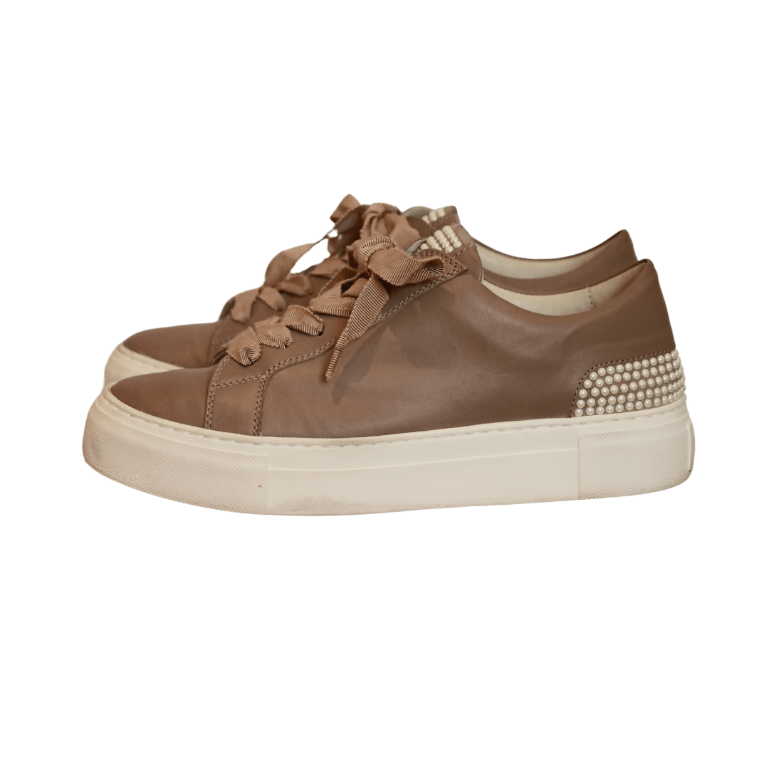AGL Sneaker - Isshooz