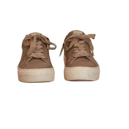 AGL Sneaker - Isshooz