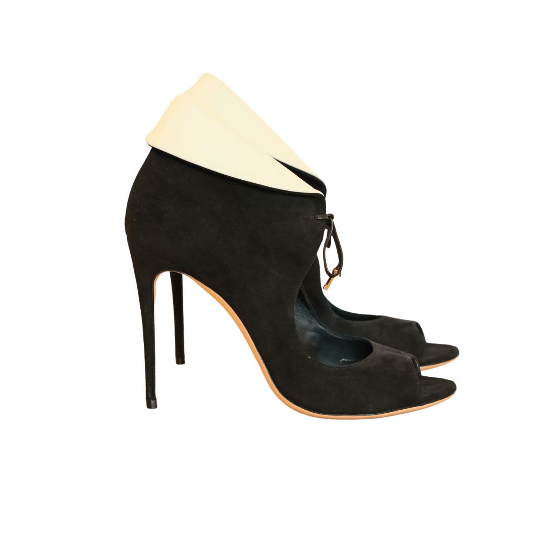 Ferragamo Tuxedo Heel - Isshooz