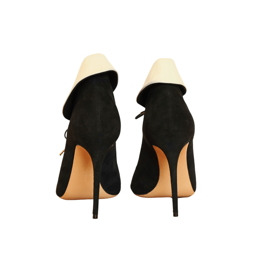 Ferragamo Tuxedo Heel - Isshooz