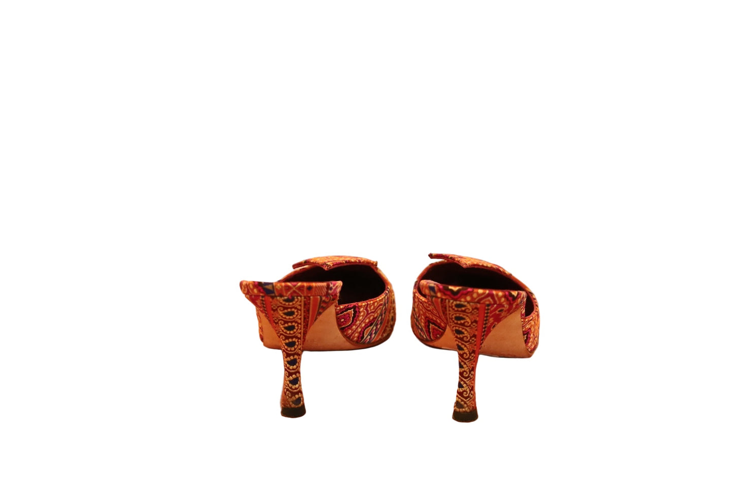 Manolo Blahnik Mules - Isshooz