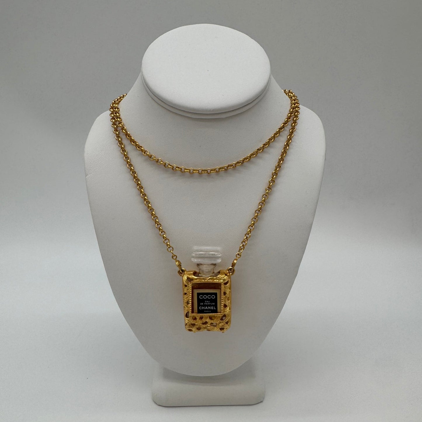 Pre - owned Chanel Perfume Bottle Necklace - Isshooz