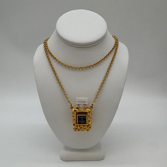 Pre - owned Chanel Perfume Bottle Necklace - Isshooz