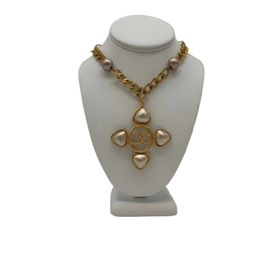 Pre - owned Vintage Chanel Necklace - Isshooz