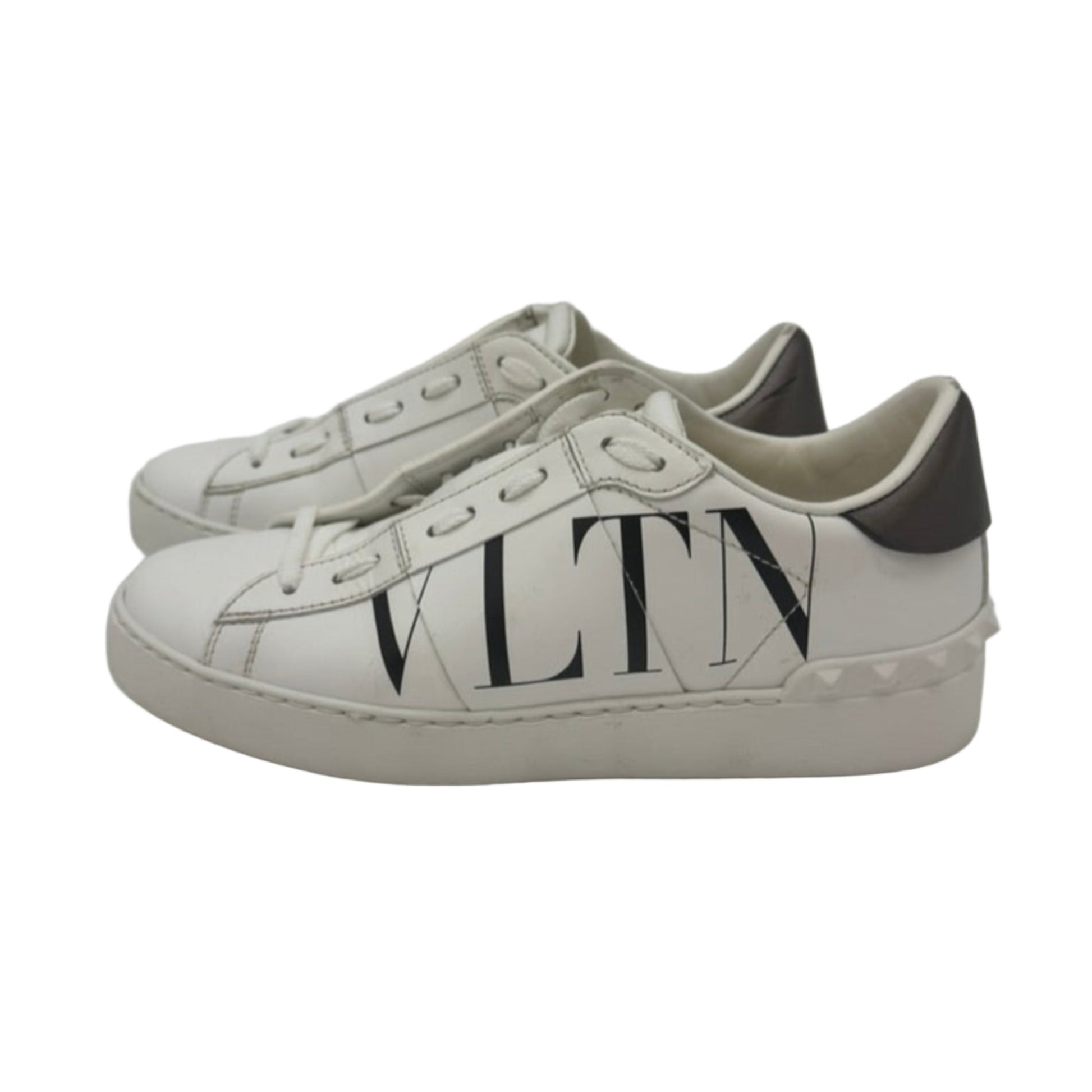Valentino Sneakers - Isshooz