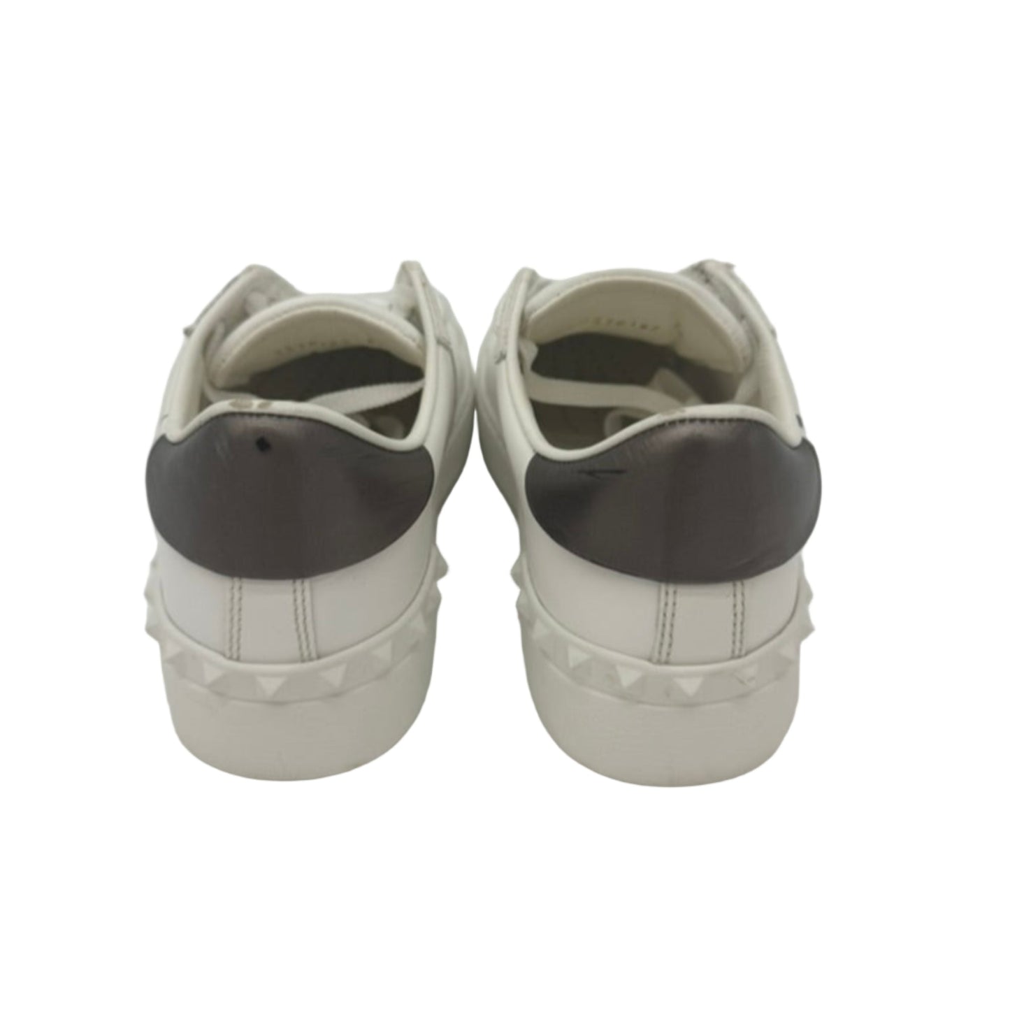 Valentino Sneakers - Isshooz