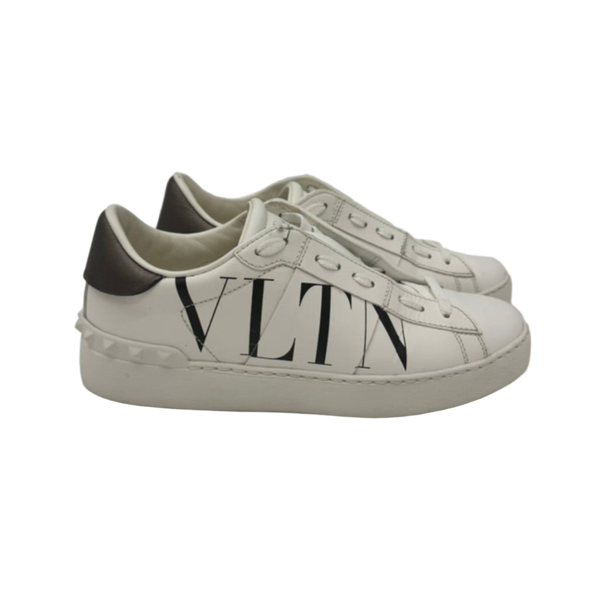 Valentino Sneakers - Isshooz