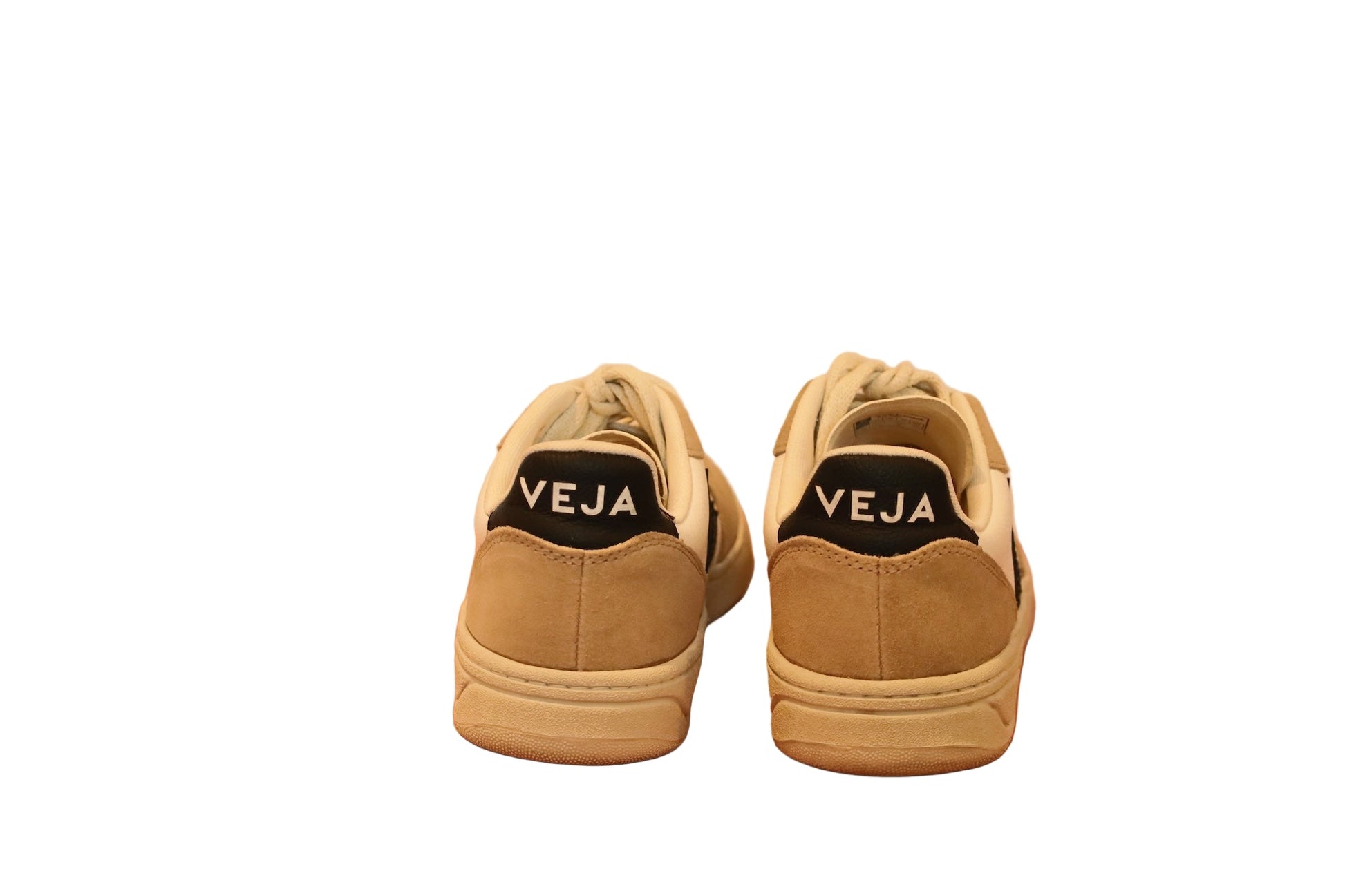 Veja Sneakers - Isshooz